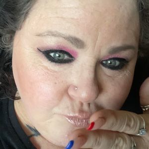 Meet your Posher, Traci